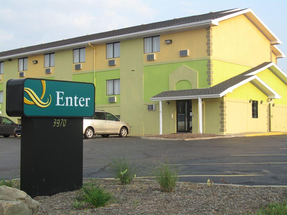 Quality Inn Hall Of Fame Кантон Экстерьер фото