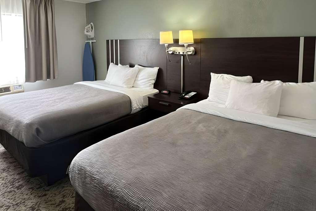 Quality Inn Hall Of Fame Кантон Номер фото