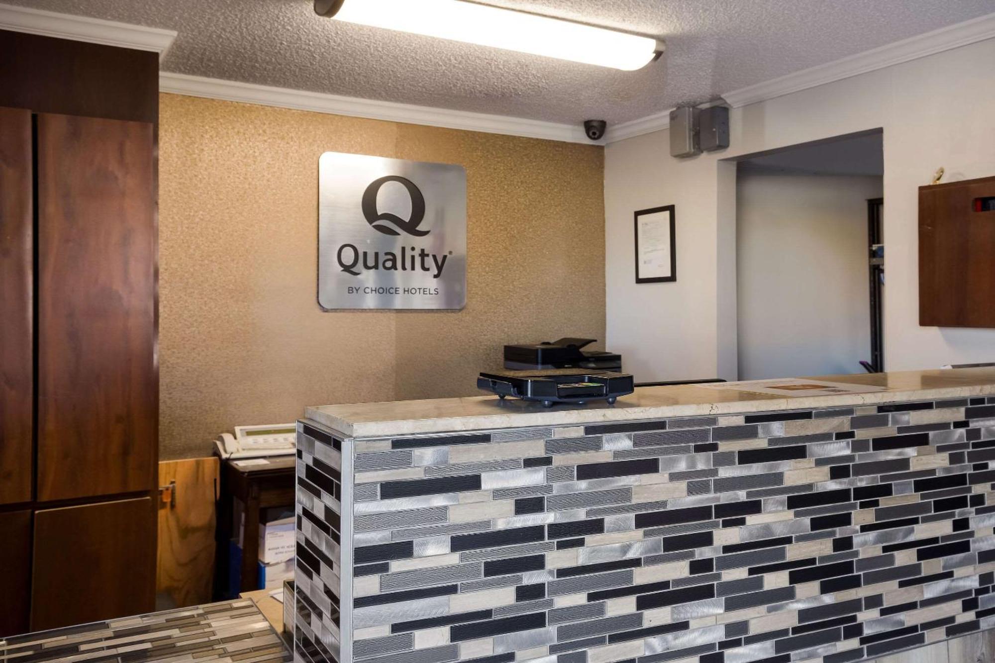 Quality Inn Hall Of Fame Кантон Экстерьер фото