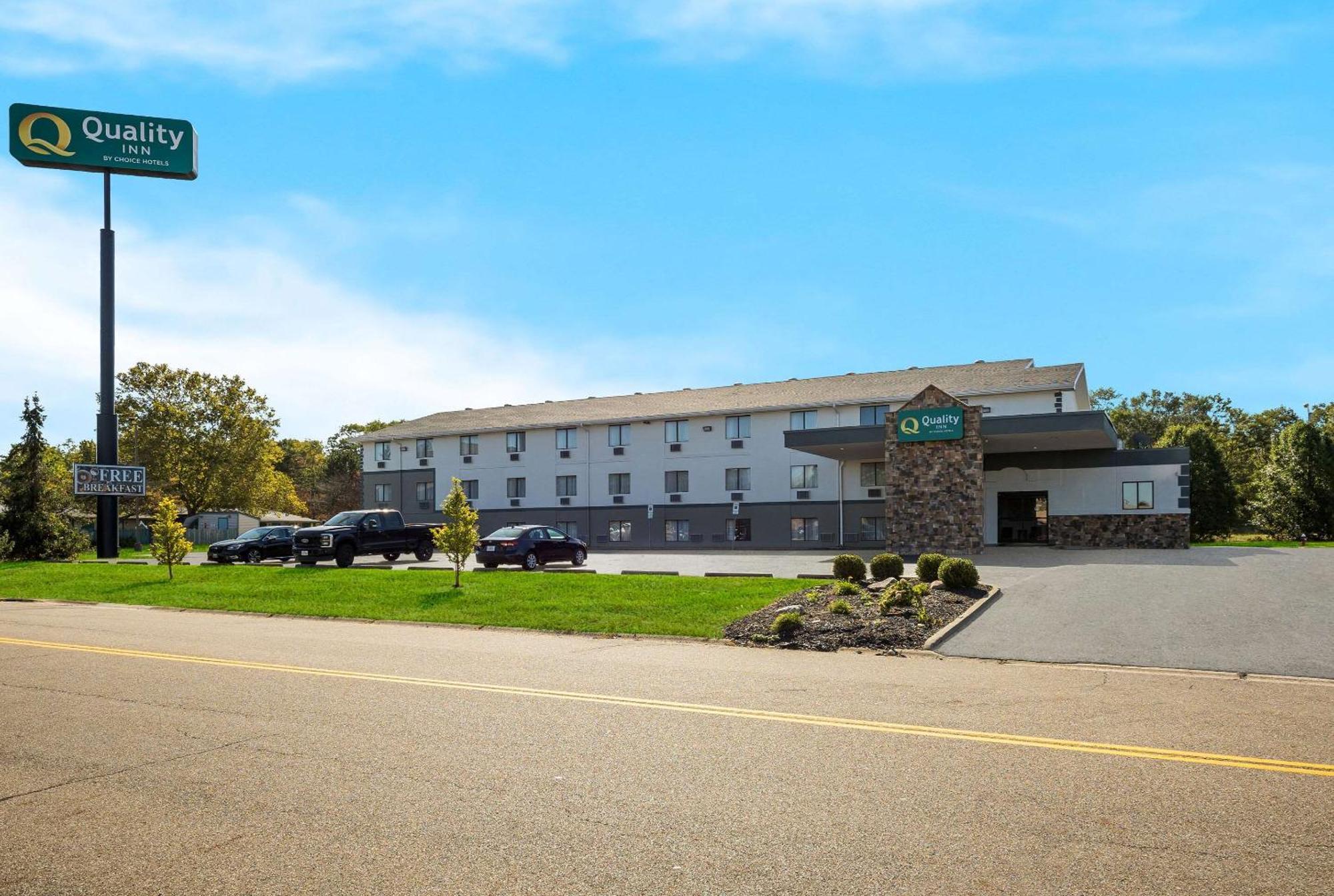 Quality Inn Hall Of Fame Кантон Экстерьер фото